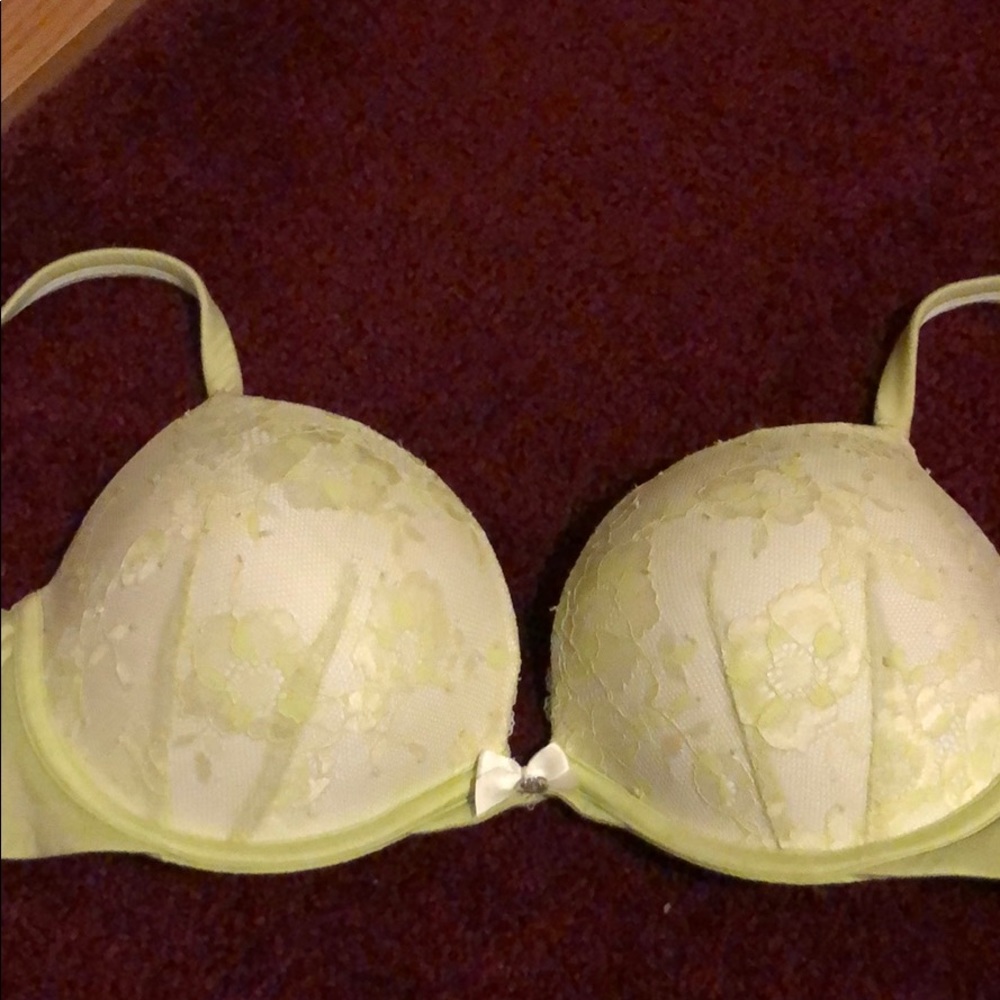Victoria’s Secret bra